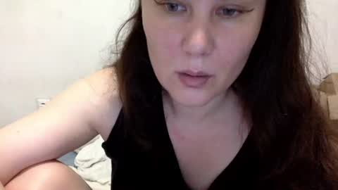 Snapshot of caffeinated_lamb chatting on 07/16/26, 05:52 Lamb online show from 07/16/26, 05:52