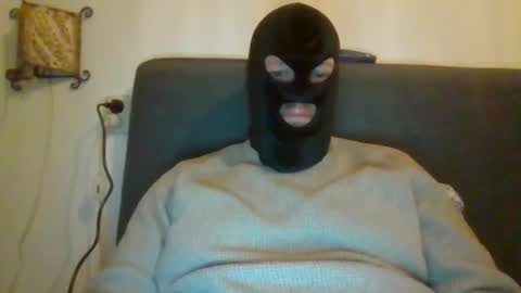 Snapshot of cagegag31 chatting on 02/16/26, 09:00 cagegag31 online show from 02/16/26, 09:00