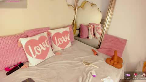 Cahitlin  online show from 11/27/25, 05:20