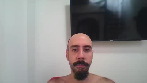 Snapshot of caibra87 chatting on 11/23/25, 02:06 Will caibra find a sugar daddy or sugar mommy online show from 11/23/25, 02:06