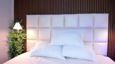 CailynBrown online show from 11/19/25, 04:12