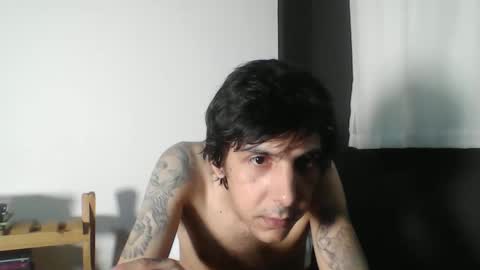 Snapshot of caiokieran chatting on 02/18/25, 02:38 caiokieran online show from 02/18/25, 02:38