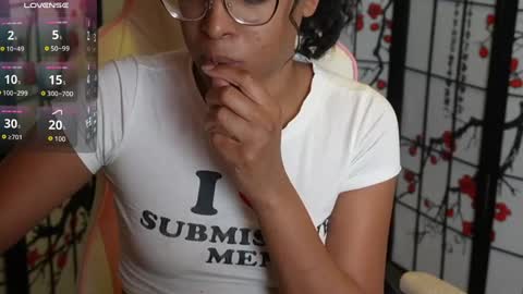 Snapshot of caitlincoxxx chatting on 10/05/25, 02:21 Caitlins Coxxx online show from 10/05/25, 02:21