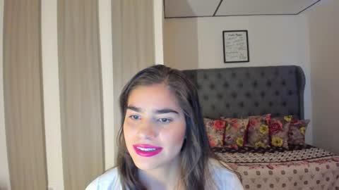 Snapshot of caitlingomez0 chatting on 11/26/25, 11:33 caitlingomez0 online show from 11/26/25, 11:33