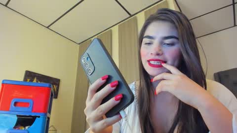 caitlingomez0 online show from 02/02/26, 12:26