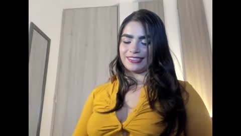 Snapshot of caitlingomez0 chatting on 06/12/26, 01:48 caitlingomez0 online show from 06/12/26, 01:48