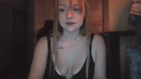 Caity online show from 11/11/25, 05:07