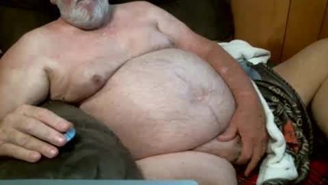 Snapshot of cajungrey75 chatting on 12/19/24, 06:23 cajungrey online show from 12/19/24, 06:23