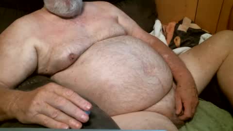 Snapshot of cajungrey75 chatting on 09/27/25, 01:49 cajungrey online show from 09/27/25, 01:49