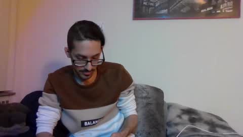 Snapshot of cal_xxx chatting on 09/29/25, 01:33 Cal XXX online show from 09/29/25, 01:33