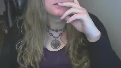 Snapshot of calcavorix chatting on 03/28/26, 12:43 Calie online show from 03/28/26, 12:43
