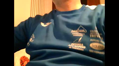 Snapshot of caldoski chatting on 11/05/25, 05:40 caldoski online show from 11/05/25, 05:40