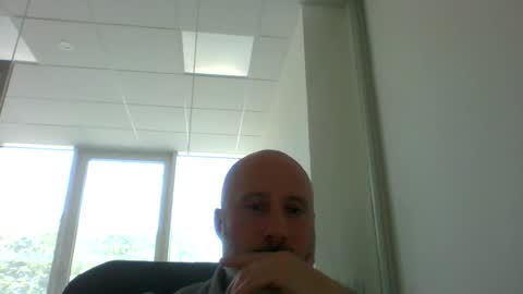 Snapshot of caldoski chatting on 04/30/26, 12:00 caldoski online show from 04/30/26, 12:00