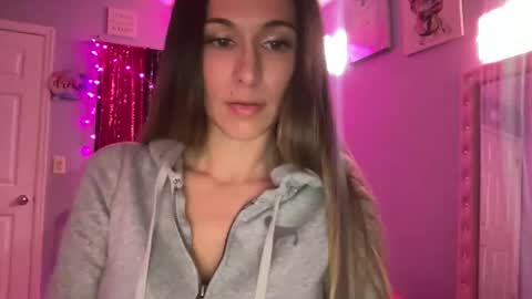 Snapshot of calibarbie24 chatting on 11/27/25, 06:48 calibarbie24 online show from 11/27/25, 06:48