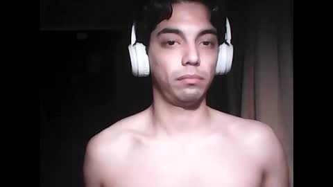 Snapshot of caligula_99 chatting on 10/12/25, 05:06 Calgula online show from 10/12/25, 05:06