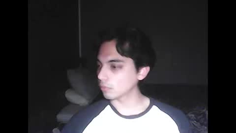 Snapshot of caligula_99 chatting on 04/11/26, 01:10 Calgula online show from 04/11/26, 01:10