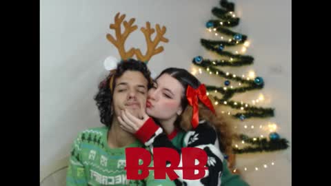 Snapshot of calipso_and_dimitri chatting on 12/20/25, 04:30 Calipso and Dimitri online show from 12/20/25, 04:30