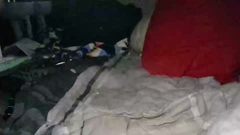 Snapshot of calisguitar chatting on 01/03/25, 02:43 Calisguitar online show from 01/03/25, 02:43