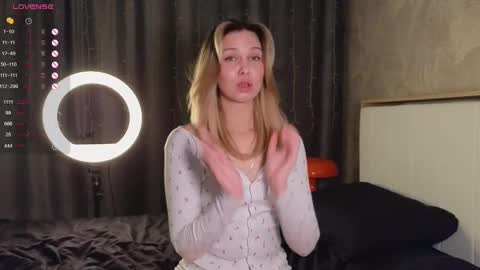 Snapshot of call__me_mommy_ chatting on 02/20/25, 04:57 Nancy Please thumbs up me online show from 02/20/25, 04:57