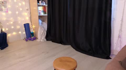 Snapshot of call_me_dasha chatting on 02/07/25, 05:52 Dasha inst dasha is nice online show from 02/07/25, 05:52