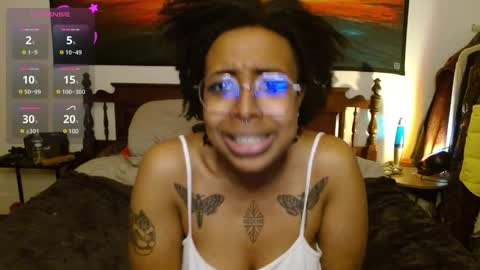 Snapshot of call_me_hedone chatting on 02/27/25, 11:48 Hedone online show from 02/27/25, 11:48