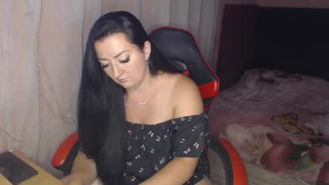Snapshot of call_me_shaya chatting on 06/15/26, 03:14 Shaya online show from 06/15/26, 03:14