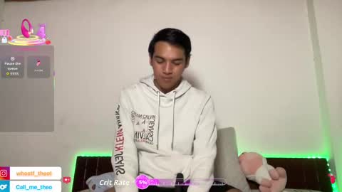 Snapshot of call_me_theo chatting on 09/10/25, 05:07 Mateo online show from 09/10/25, 05:07