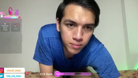 Snapshot of call_me_theo chatting on 10/01/25, 03:07 Mateo online show from 10/01/25, 03:07