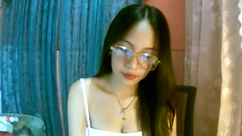 Snapshot of calla_freya chatting on 10/12/25, 04:55 Freya online show from 10/12/25, 04:55