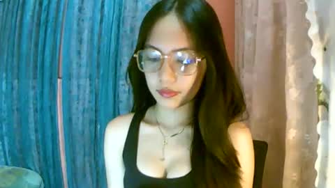 Snapshot of calla_freya chatting on 10/16/25, 11:22 Freya online show from 10/16/25, 11:22