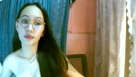 Snapshot of calla_freya chatting on 10/23/25, 06:02 Freya online show from 10/23/25, 06:02