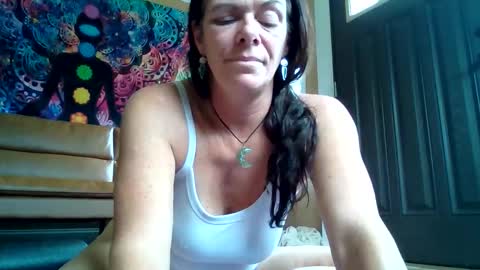 Snapshot of calli_girl420 chatting on 05/21/26, 06:59 Calli online show from 05/21/26, 06:59