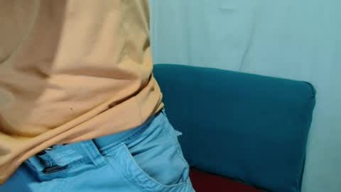 Snapshot of callme_pogs chatting on 12/24/24, 10:33 callme_pogs online show from 12/24/24, 10:33