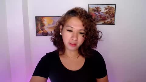 Snapshot of callme_shantal chatting on 04/24/26, 08:50 SHANTAL online show from 04/24/26, 08:50