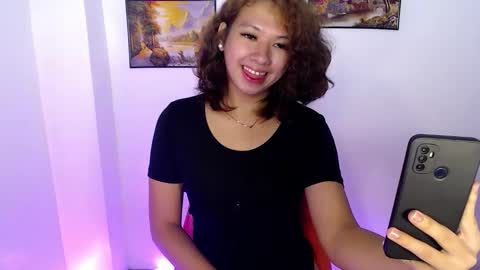 Snapshot of callme_shantal chatting on 04/24/26, 10:12 SHANTAL online show from 04/24/26, 10:12