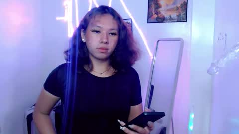 Snapshot of callme_shantal chatting on 05/21/26, 05:25 SHANTAL online show from 05/21/26, 05:25