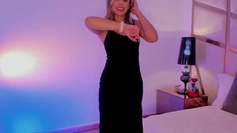 Snapshot of callmeanna_ chatting on 02/25/25, 08:30 Anna Banana online show from 02/25/25, 08:30