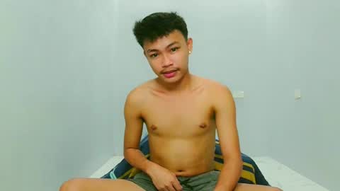Snapshot of callmebabyceejay_ chatting on 04/13/26, 11:48 Ceejay online show from 04/13/26, 11:48