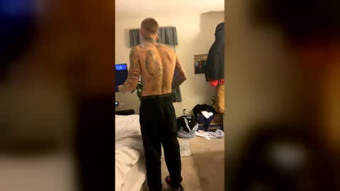 Snapshot of callmedaddy5131 chatting on 12/20/25, 05:03 callmedaddy5131 online show from 12/20/25, 05:03