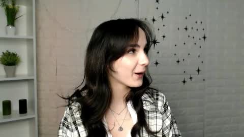 callmevivien online show from 05/06/26, 07:08