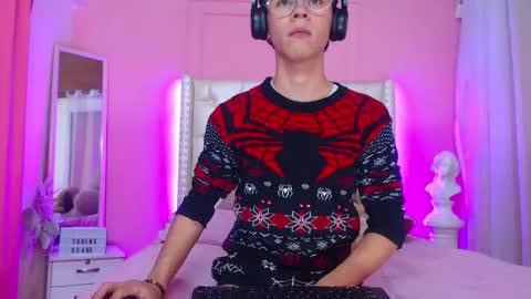 Snapshot of callum_77 chatting on 02/21/25, 06:07 CALLUM online show from 02/21/25, 06:07