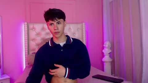 Snapshot of callum_77 chatting on 03/08/25, 08:03 CALLUM online show from 03/08/25, 08:03