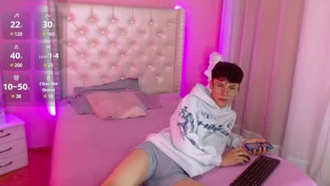 Snapshot of callum_77 chatting on 03/10/25, 08:45 CALLUM online show from 03/10/25, 08:45