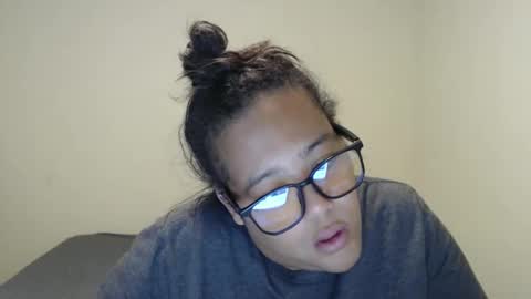 camzxoxox online show from 10/17/25, 12:36