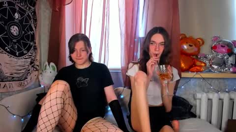 Snapshot of calvin_kevin_grem chatting on 02/19/26, 07:37 Calvin Kevin Grem online show from 02/19/26, 07:37