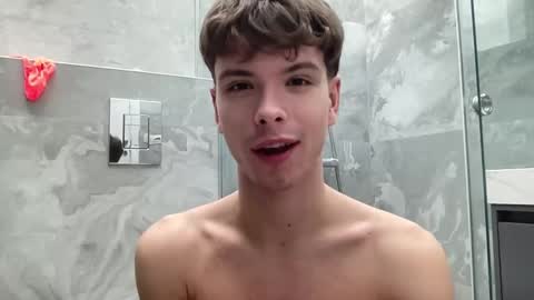 Snapshot of calvin_loves_you chatting on 12/20/24, 10:22 Hey I am Calvin  online show from 12/20/24, 10:22