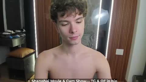 Snapshot of calvin_loves_you chatting on 07/14/26, 03:18 Hey I am Calvin online show from 07/14/26, 03:18