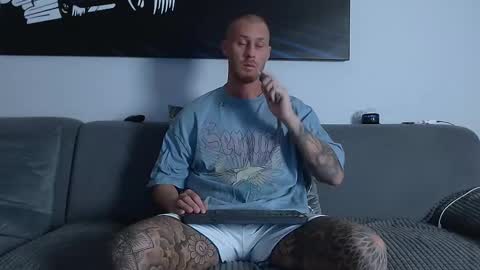 Calvin  online show from 01/03/25, 06:24