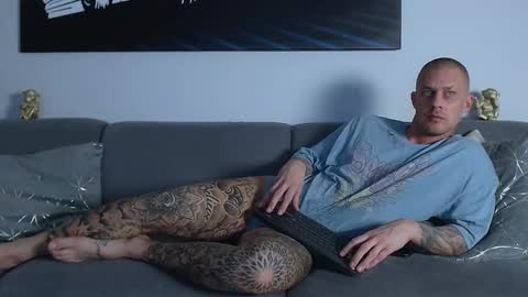 Calvin  online show from 02/26/25, 09:37