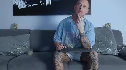 Calvin  online show from 02/27/25, 07:23